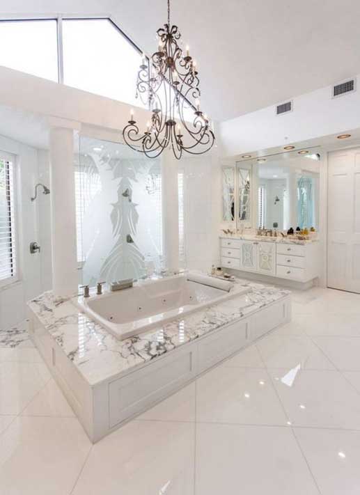  łazienka w stylu glamour