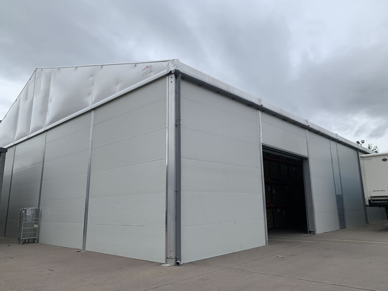 ile kosztuje hala namiotowa